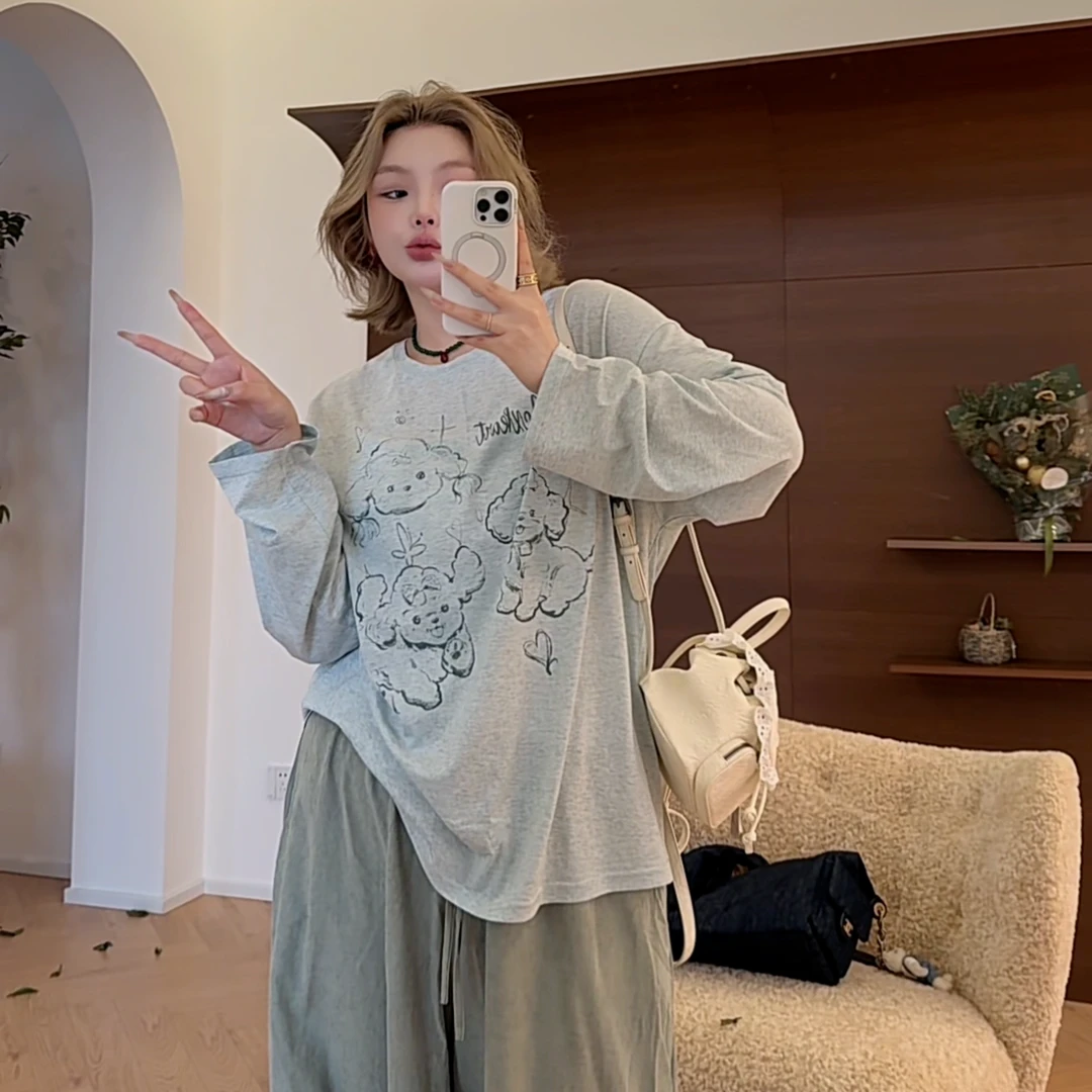 【瘦瘦】涂鸦小比熊-春秋单色圆领宽松显瘦长袖印花打底衫S01222
