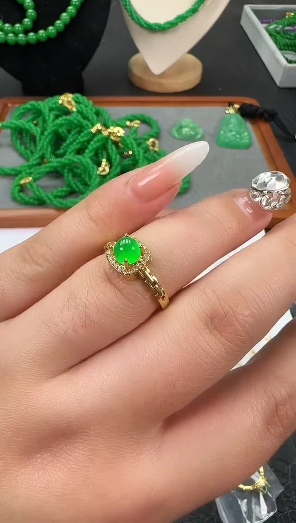 未镶嵌翡翠耳饰小号点钻蛋面戒指