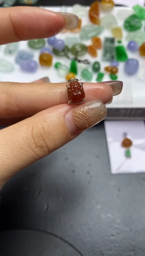 【闪购商品】定制翡翠未镶嵌翡翠毛货~