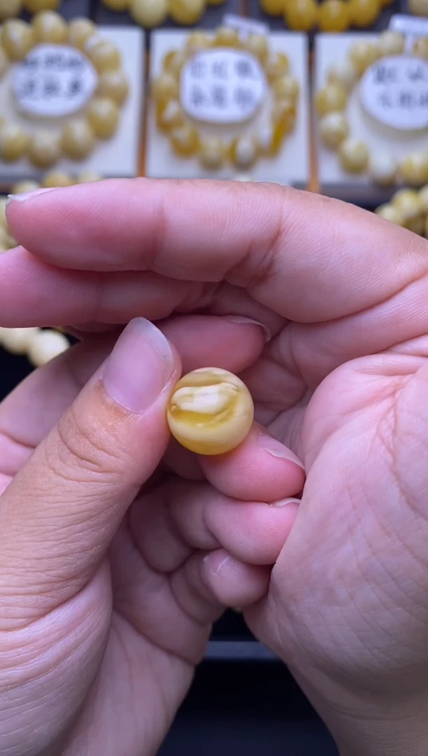 裸石琥珀未镶嵌大小姐珠宝严选79