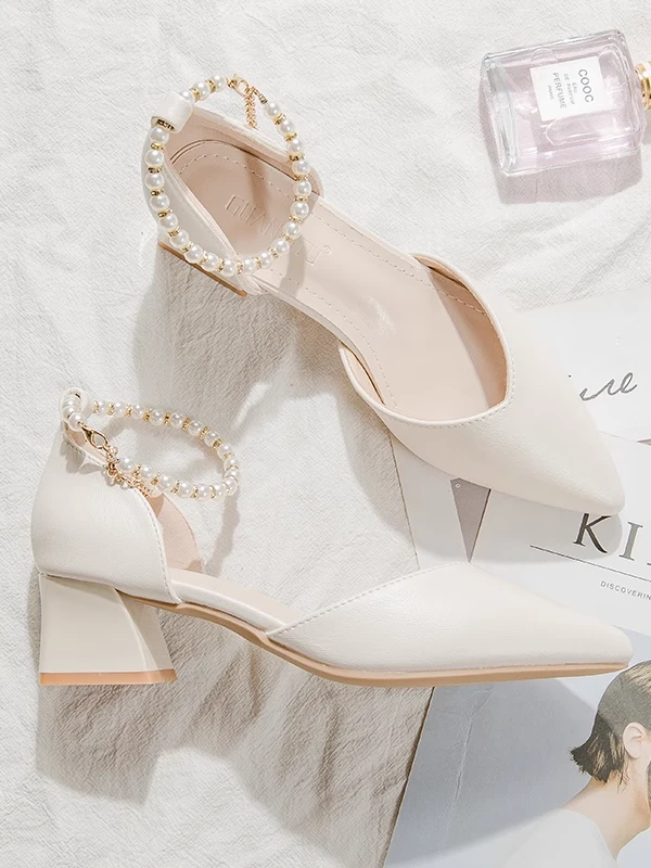 2025年春季新款仙女风粗跟尖头中空时尚百搭配裙子单鞋包头凉鞋女