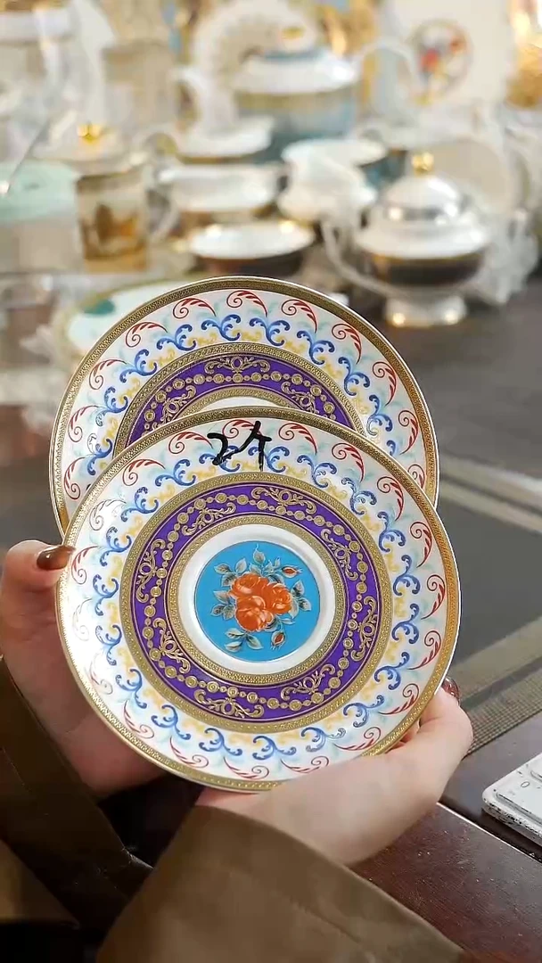 瓷片6英寸平盘两个 福利价