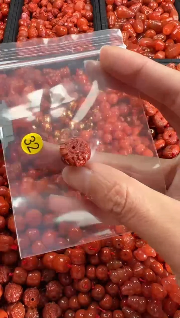 【闪购商品】南红玛瑙颈饰未镶嵌1