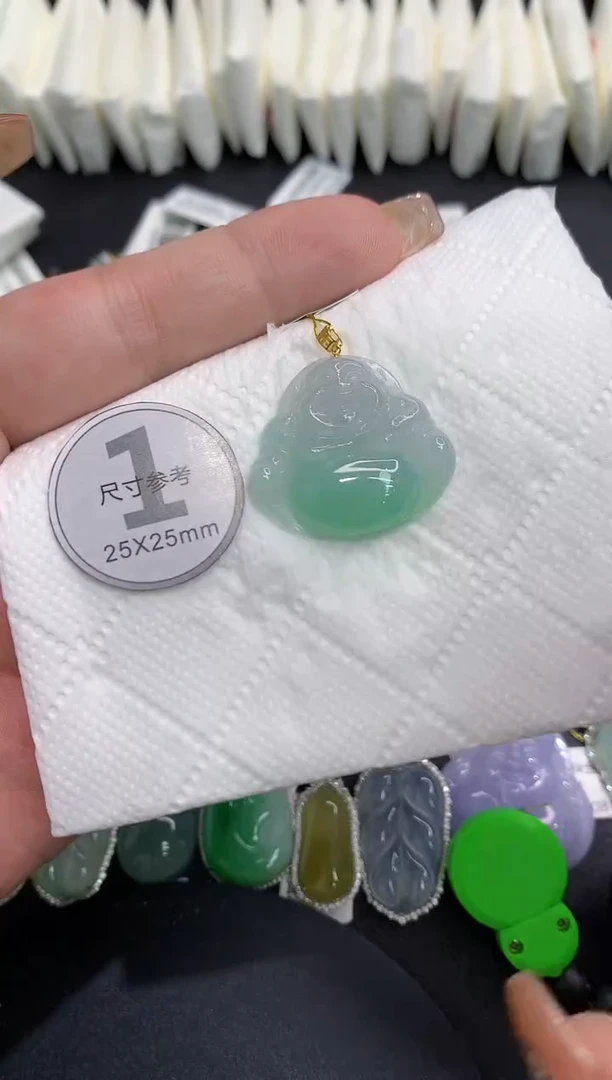 吊坠(不含链)18K金镶嵌翡翠111