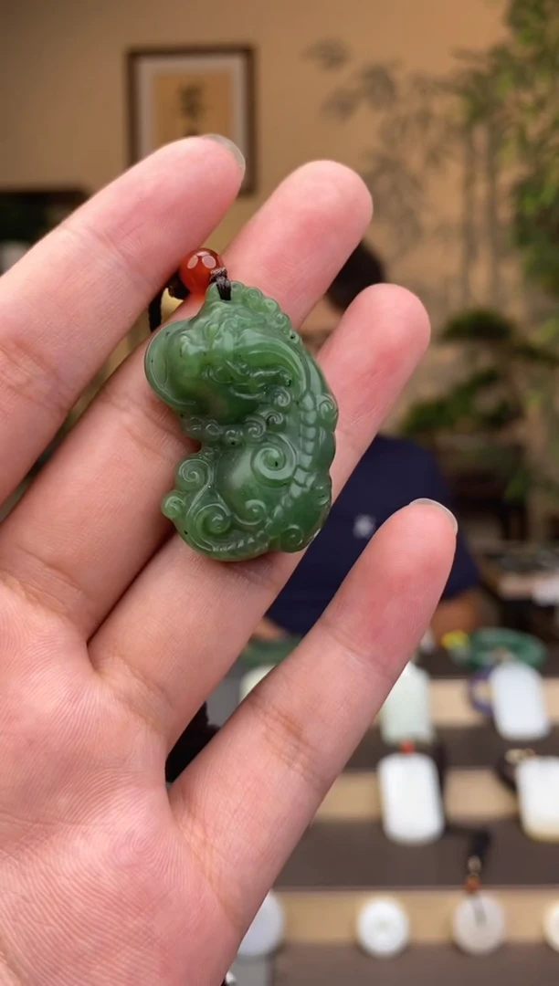 和田玉未镶嵌吊坠(不含链)1