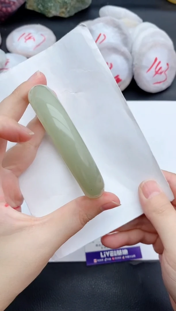未镶嵌手镯石英质玉137+61/62