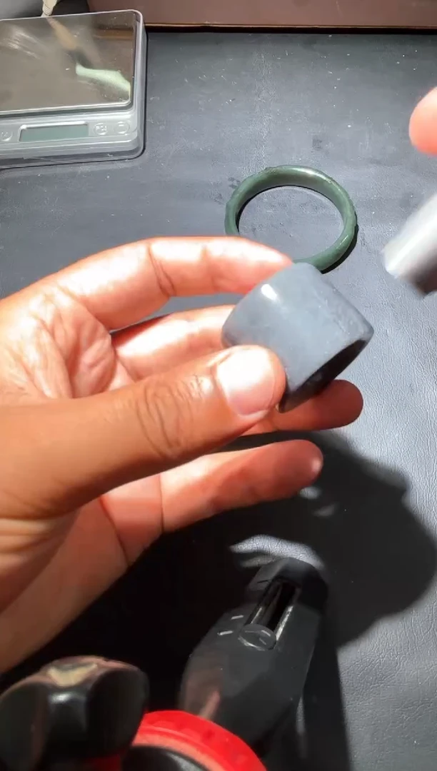 和田玉戒指未镶嵌法**I和田玉扳指