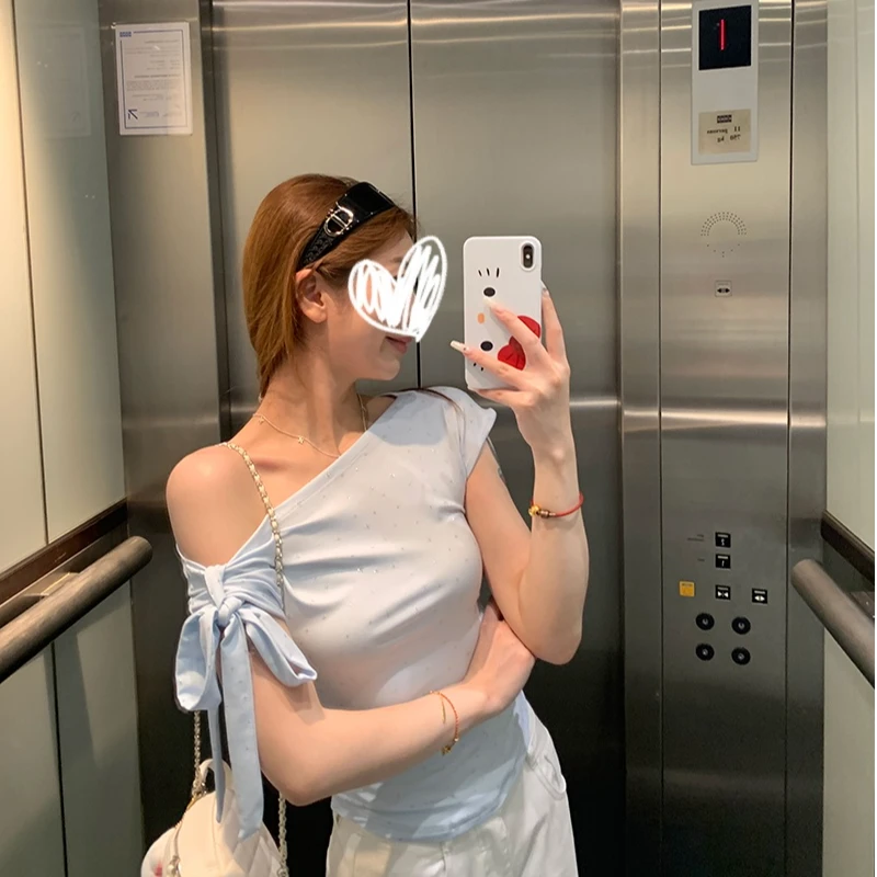 艺等法式新款斜肩绑带蝴蝶结设计感修身短袖t恤修身显瘦露肩上衣