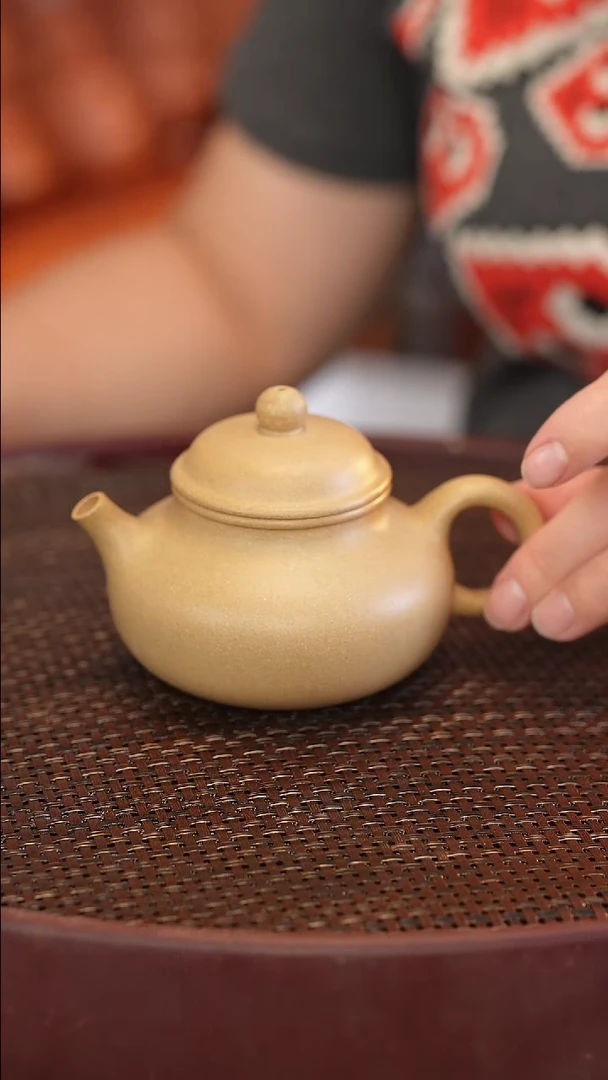 茶壶紫砂容天 半手工 绿泥 200cc