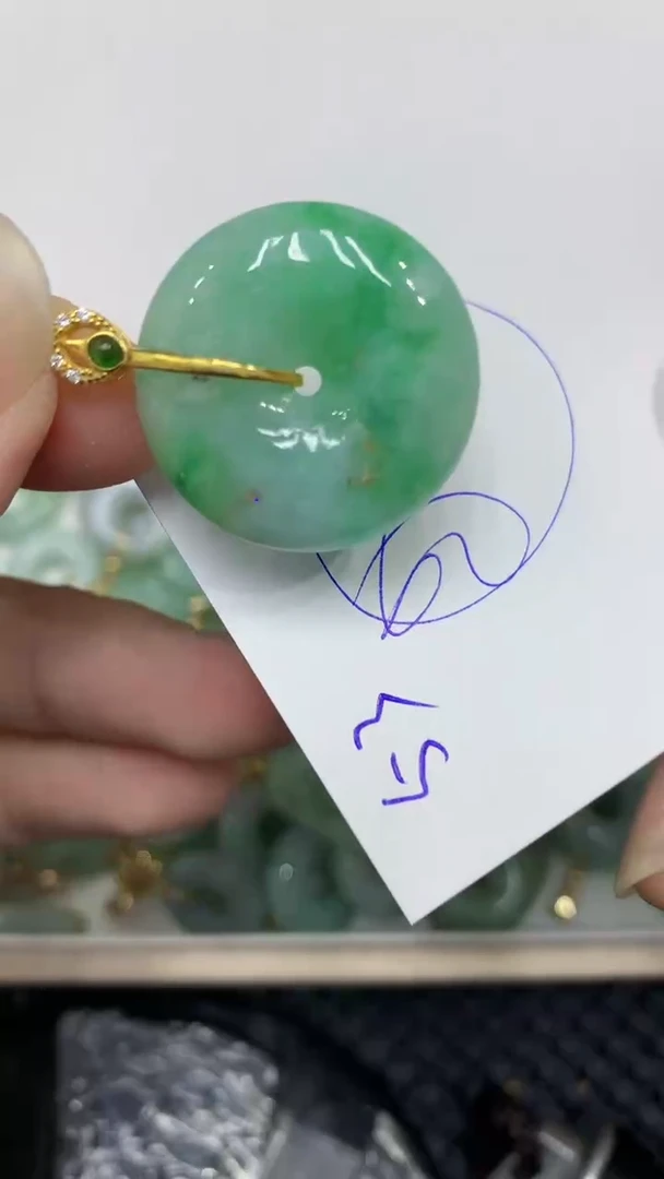 颈饰未镶嵌翡翠缅甸A货翡翠