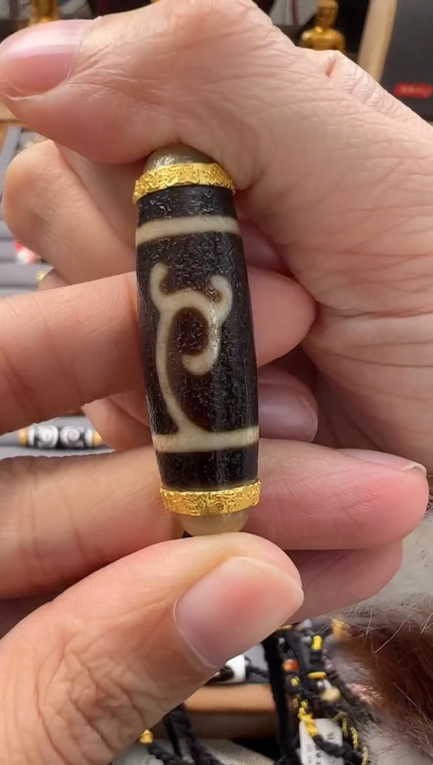 【闪购商品】玛瑙挂件18K金镶嵌吊坠