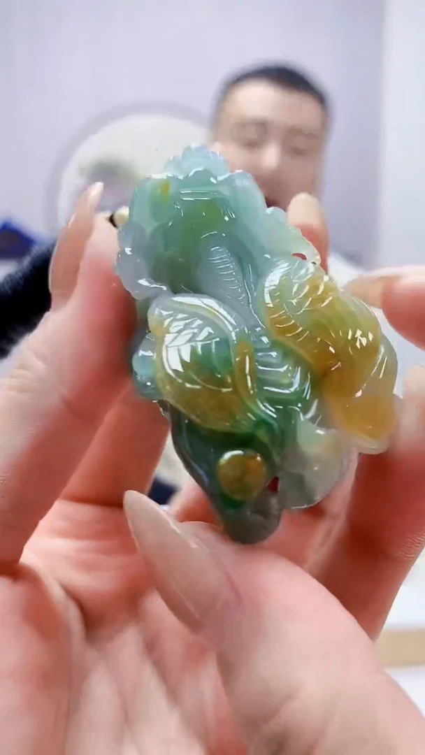 未镶嵌定制翡翠4898MM-毛货挂件87