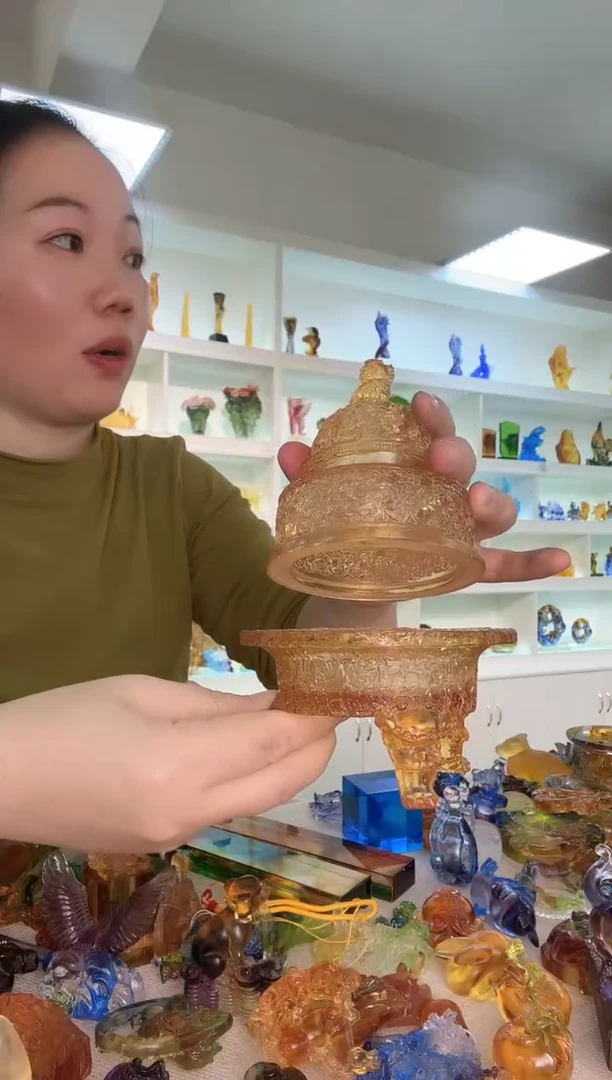 手工艺品琉璃黄色