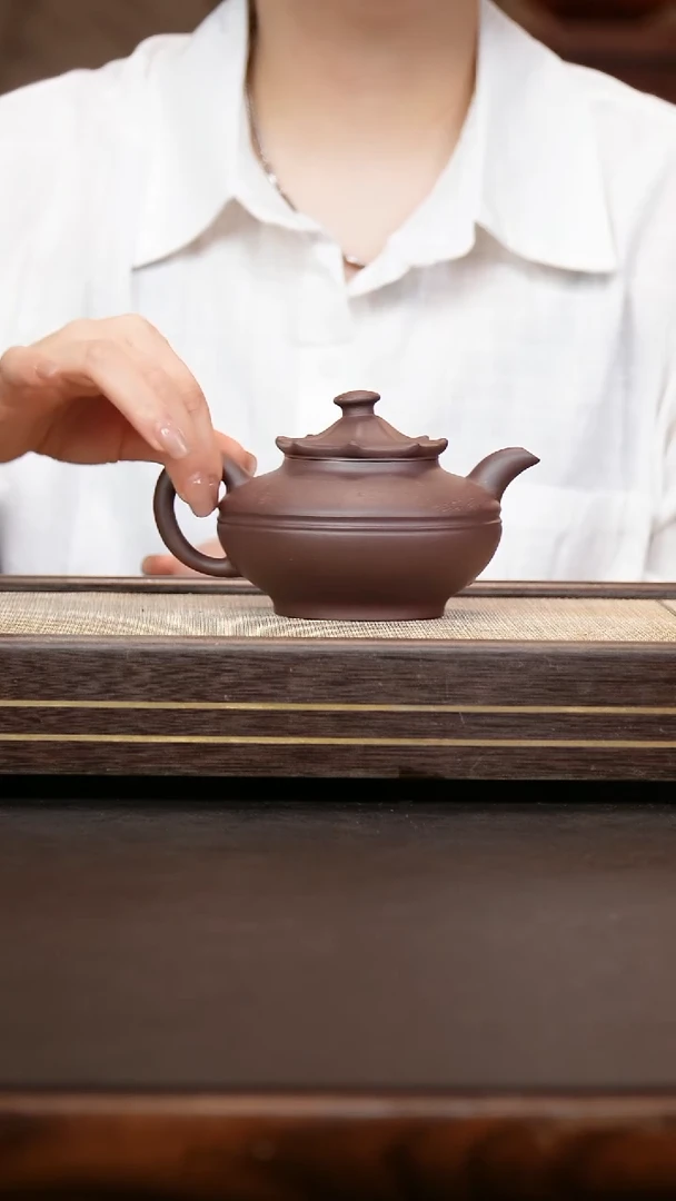 茶壶紫砂四号井底槽清  华庭壶刻绘款