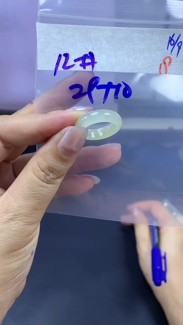 未镶嵌定制翡翠毛货需精细抛光拍一发一