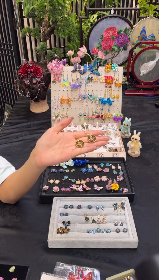 织绣名***到非遗手工苏绣饰品