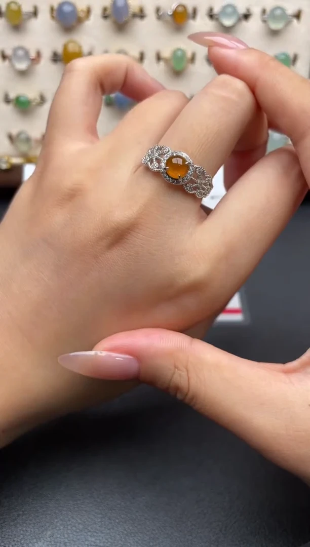 银S925镶嵌戒指翡翠一物一证一礼盒