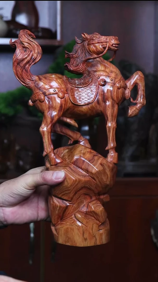 其他黄花梨/降香黄檀海南黄花梨马到成功