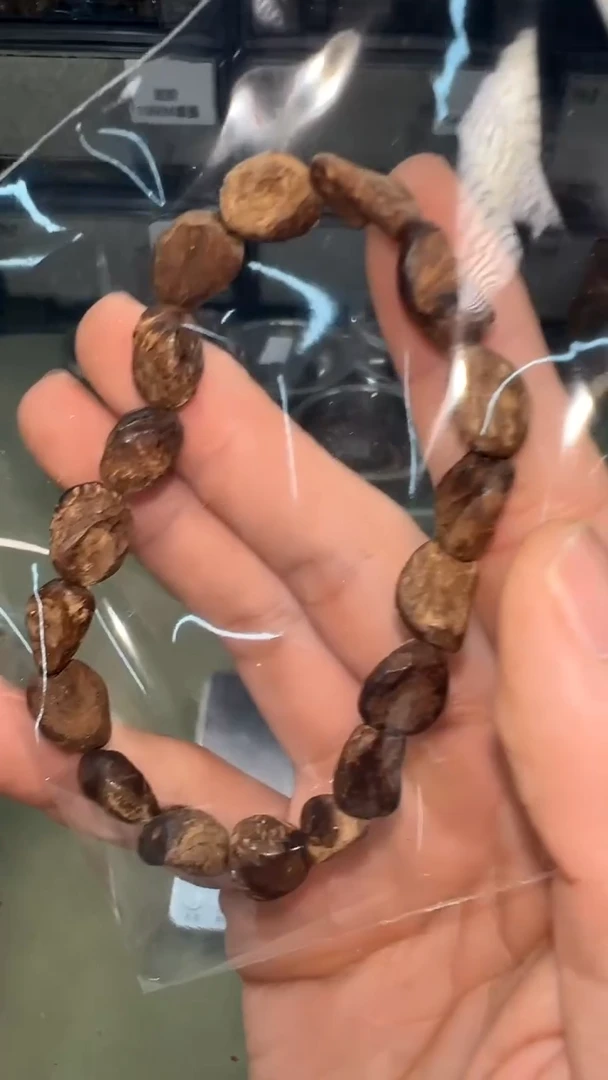 心****⭐柬埔寨菩萨红土沉水随形单圈