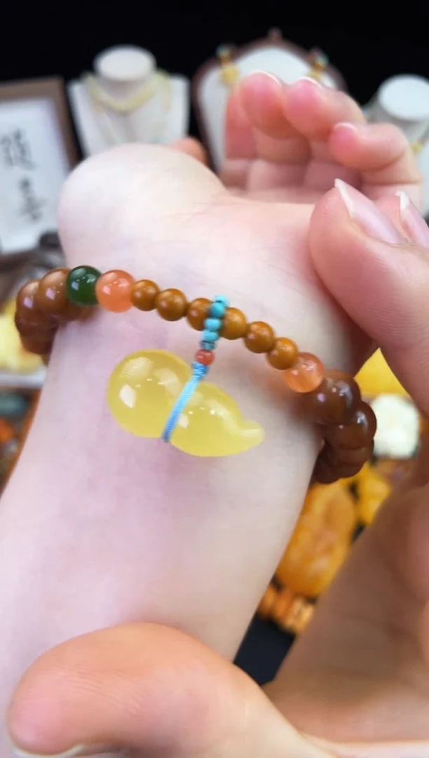 琥珀未镶嵌珠宝奇石柒月