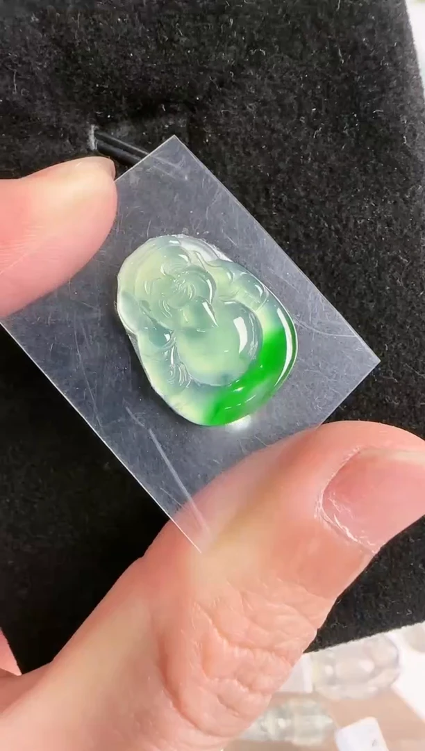 【闪购商品】翡翠吊坠(不含链)未镶嵌··