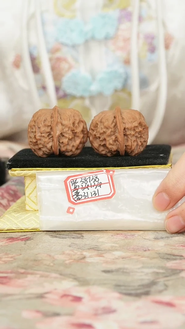 把件文玩核桃非嫁接元宝