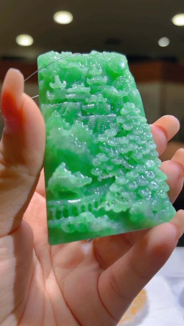 未镶嵌定制翡翠红****。17/1020/C/山水