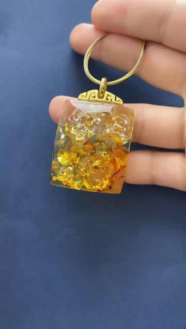 裸石琥珀未镶嵌吊坠