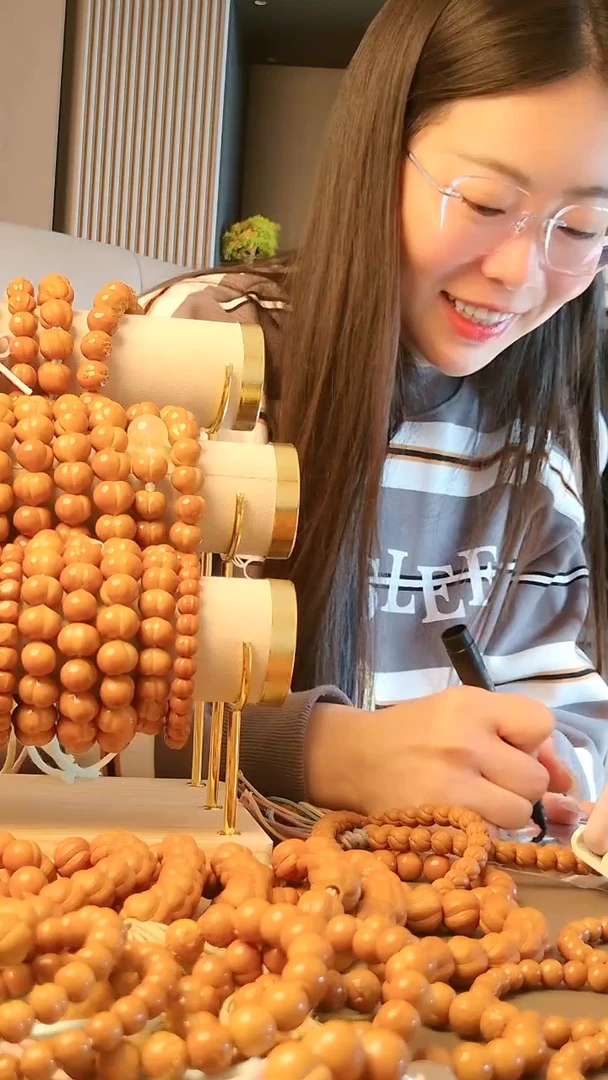 手串猴头核桃小扭扭