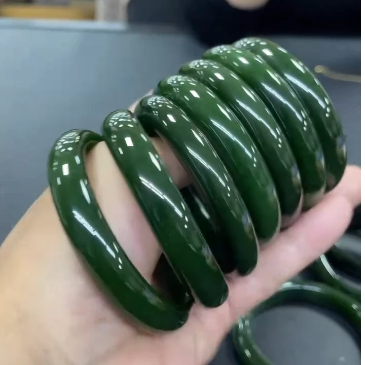 【老郑家】和田玉手镯一支 (多样性发1件) 红皮