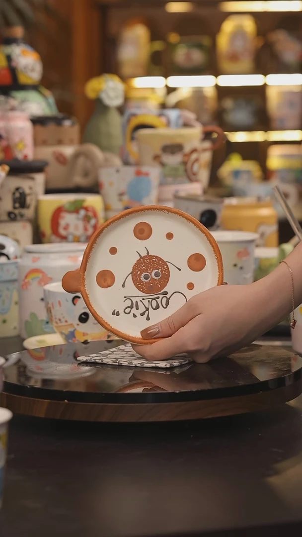 景德镇釉下彩绘设计师款式陶瓷