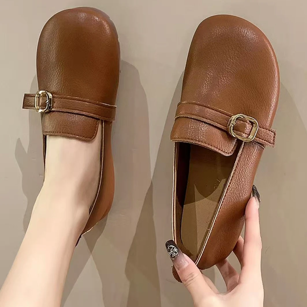 2023-1  棕色一脚蹬鞋女软皮软底平底豆豆鞋外穿防滑复古休闲单鞋