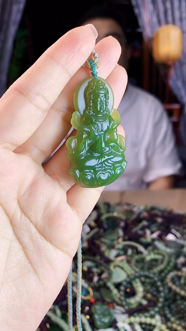 未镶嵌和田玉挂件1