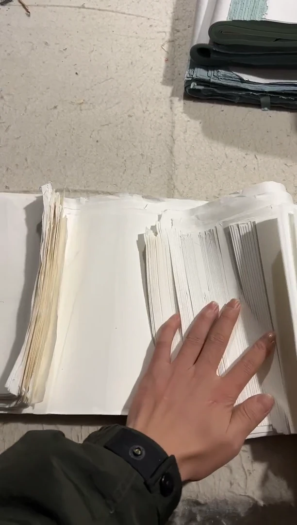 12  手工白色生宣24×140 88张