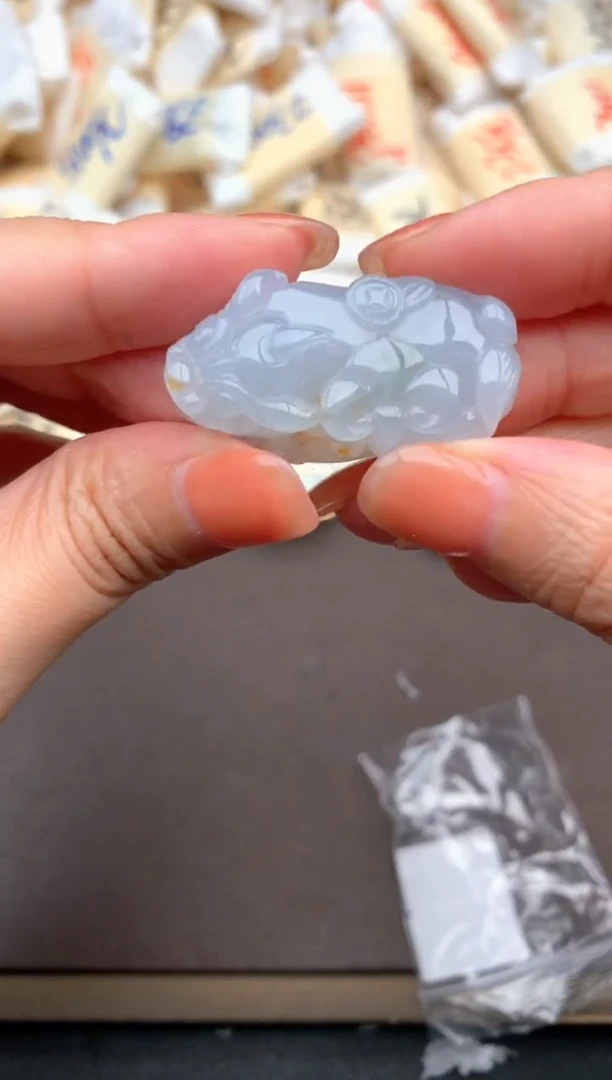 未镶嵌挂件翡翠一
