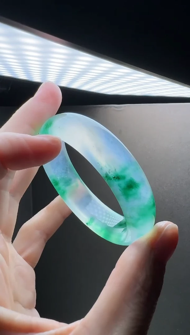 【闪购商品】石英质玉手镯未镶嵌手镯