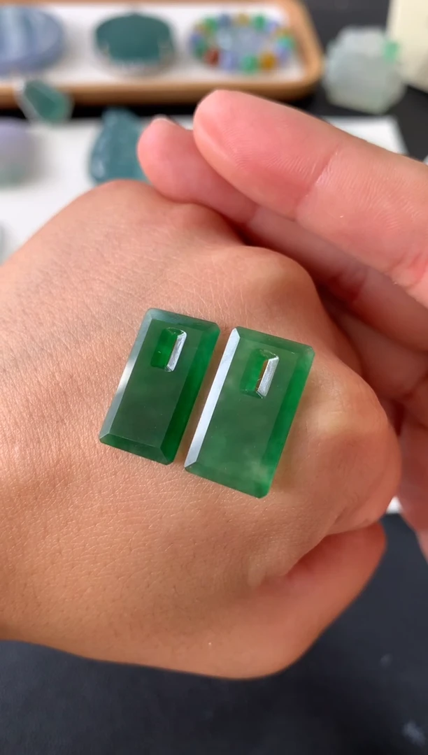 未镶嵌定制翡翠翡翠