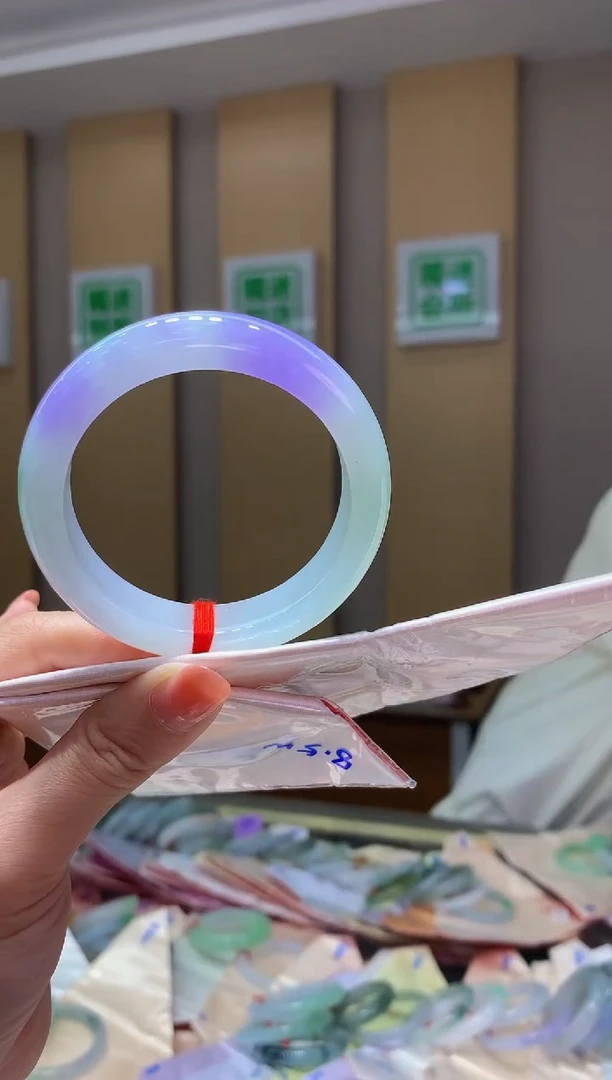 翡翠手镯未镶嵌-Q41 圈口53.4