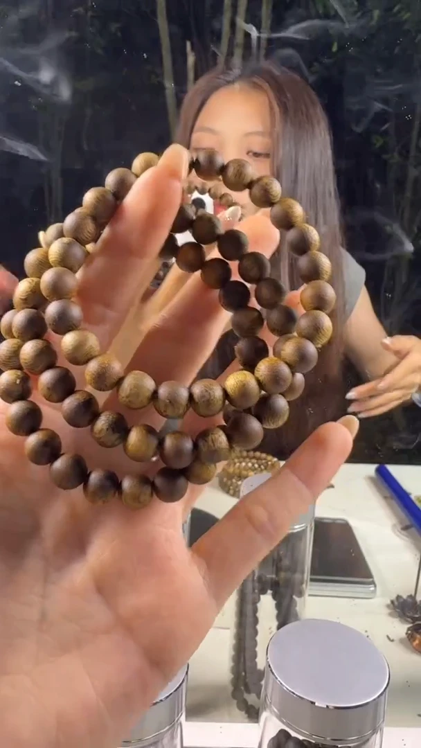 沉香碎屑沉香沉香奇楠0.8-4g多样性发一