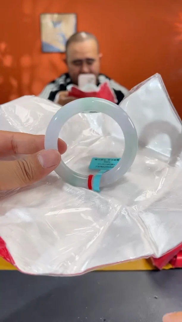 未镶嵌手镯翡翠12X         圈口55