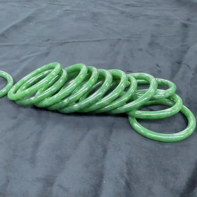 【老郑家】和田玉手镯一支 (多样性发1件)  微黑点