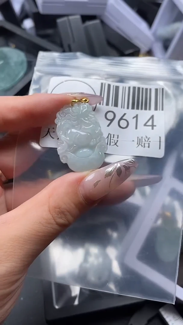 吊坠(不含链)未镶嵌翡翠9614
