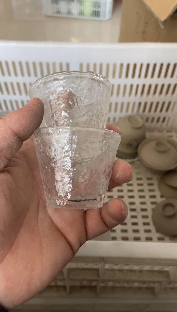无运费险有瑕疵的摄影的产品有使用过的痕迹有点脏介意勿拍