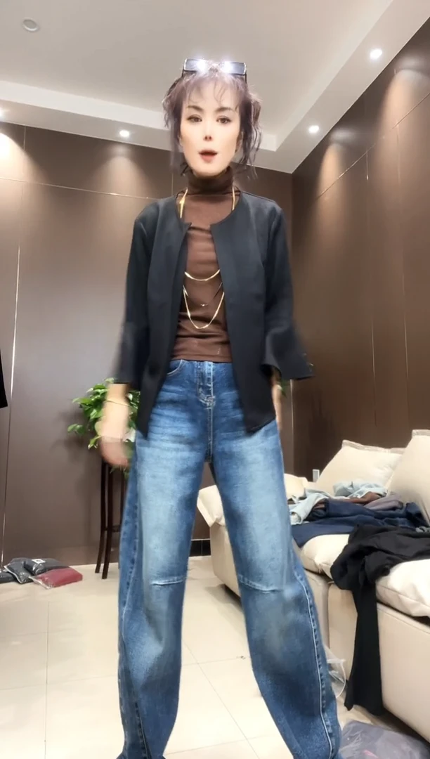 黑色空气棉喇叭袖L