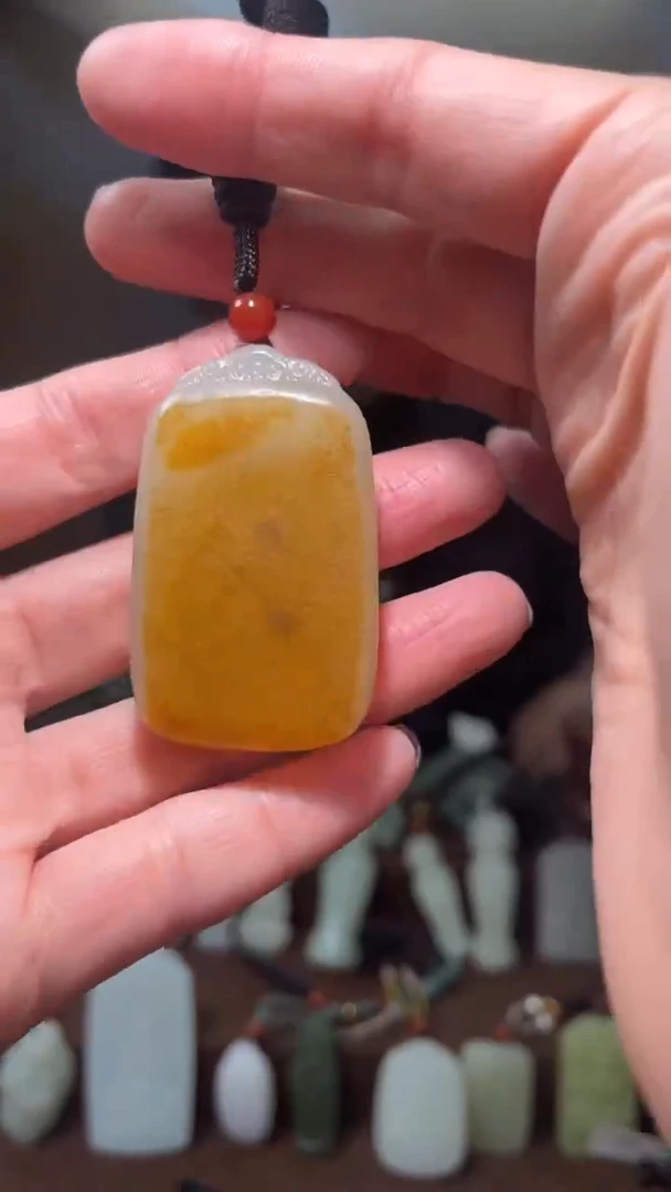 颈饰未镶嵌和田玉·