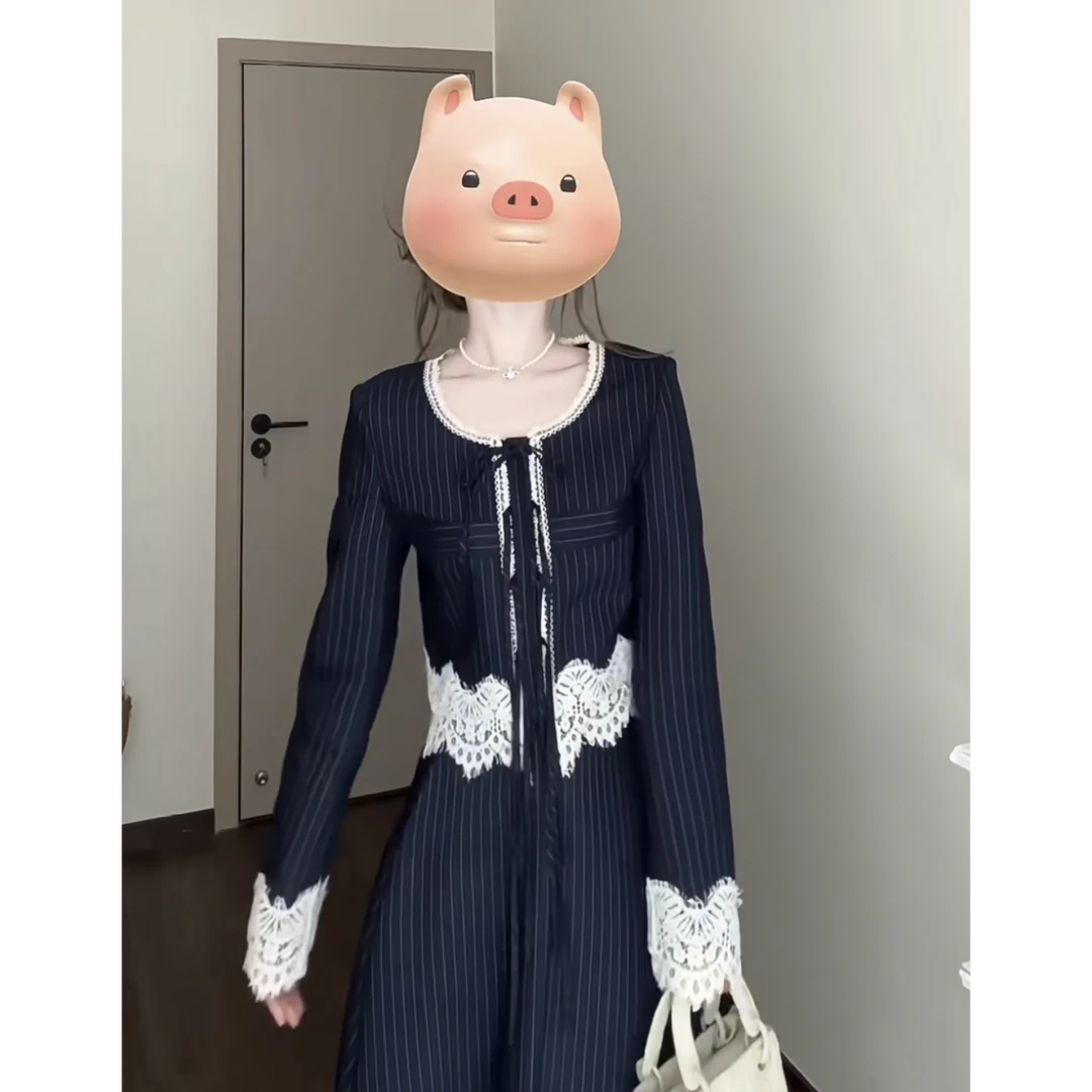AMI.FS  入秋一整套女装新款法式千金拼接条纹上衣半身裙两件套