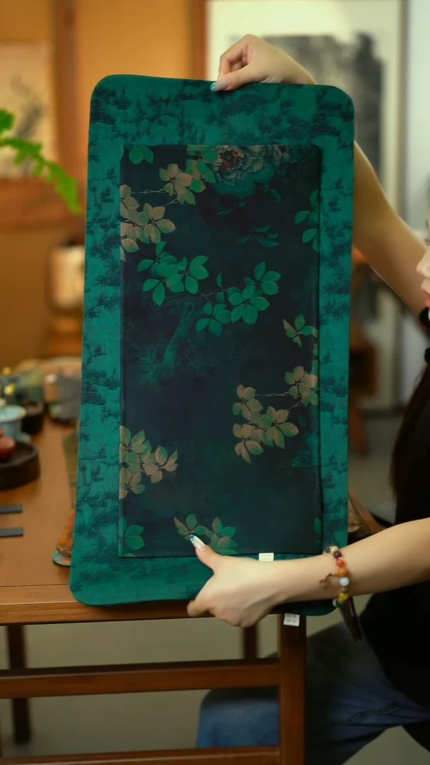 大绿松枝+小暗夜