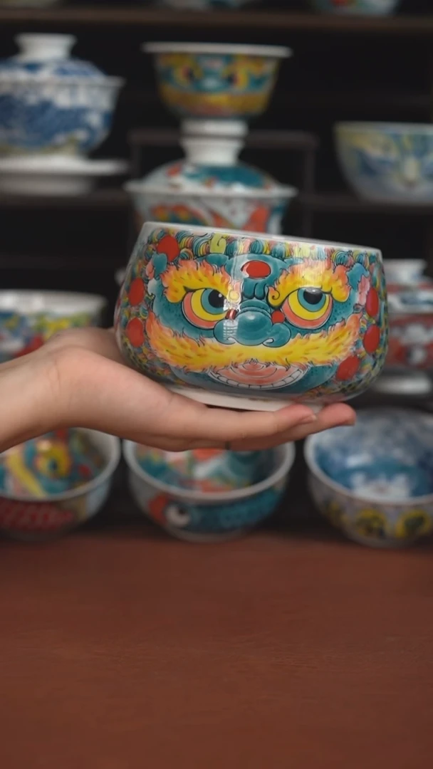 老师作品醒狮茶渣缸（微瑕价格）