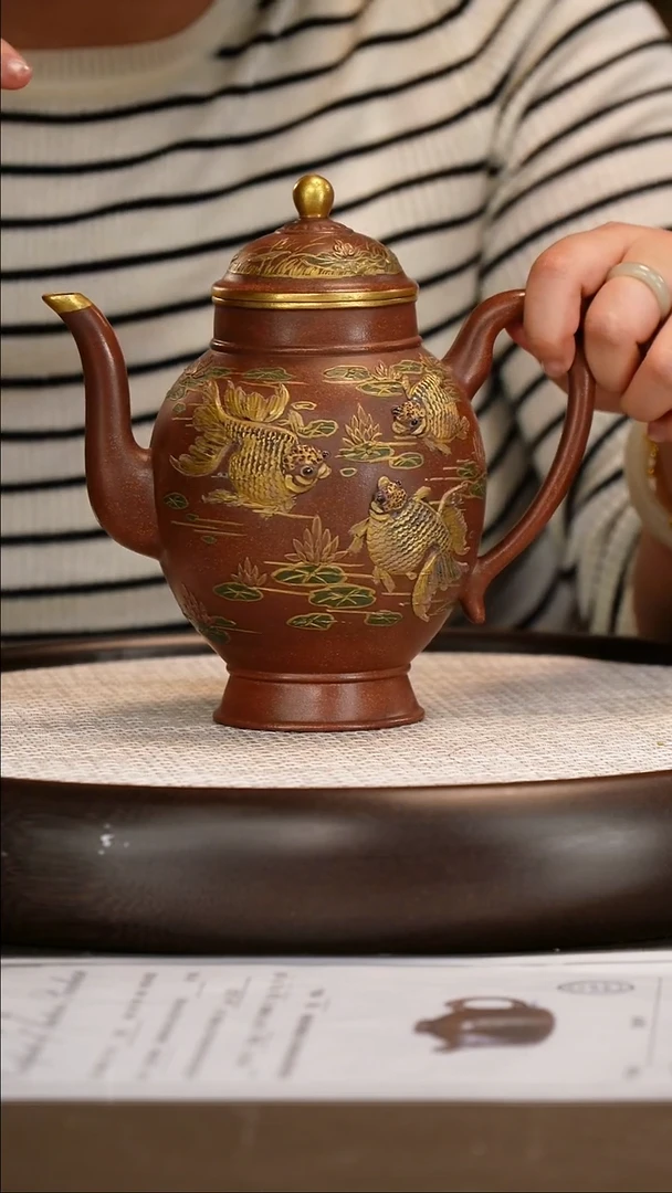 茶壶紫砂【潘洪均】红皮龙 金玉满堂 700cc