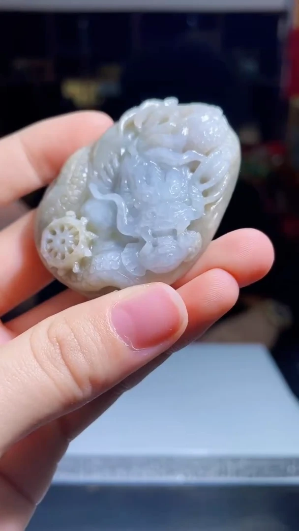 【闪购商品】翡翠吊坠(不含链)未镶嵌C72
